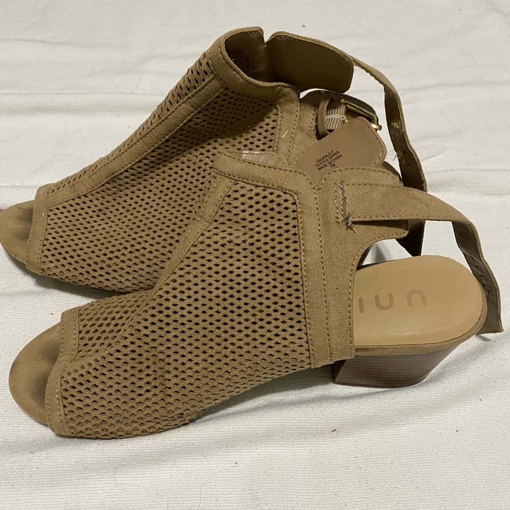 Unisa heels